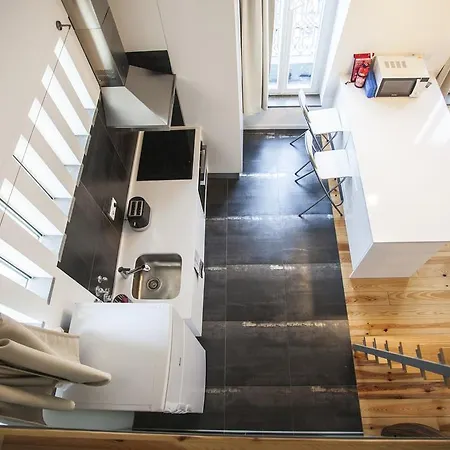 Mezzanine With A View In Bairro Alto Apartment *