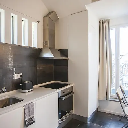 Mezzanine With A View In Bairro Alto Apartment