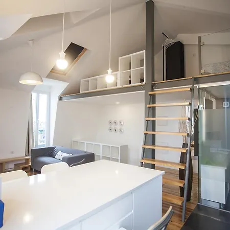 Apartment Mezzanine With A View In Bairro Alto