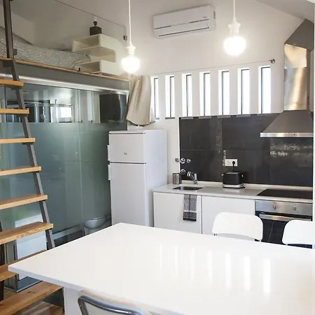 Apartment Mezzanine With A View In Bairro Alto *