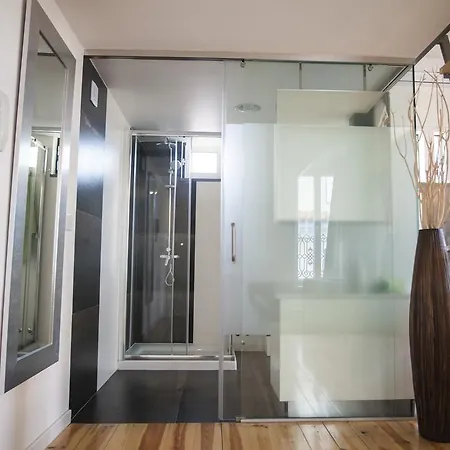 Apartment Mezzanine With A View In Bairro Alto *